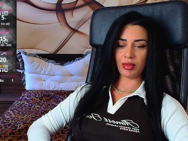 NaomiScarlett live cam on BongaCams