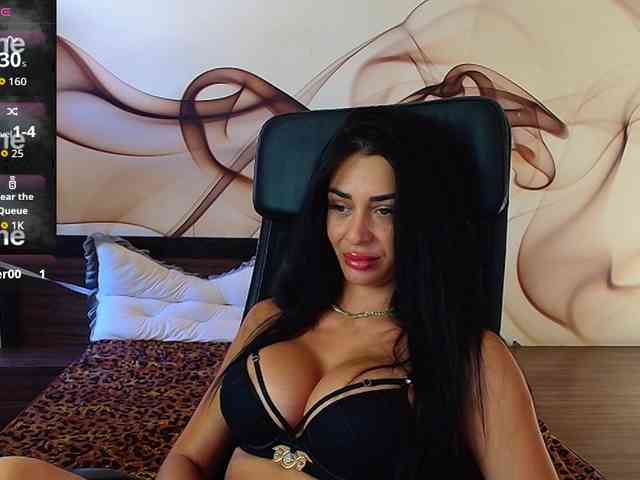 NaomiScarlett webcam