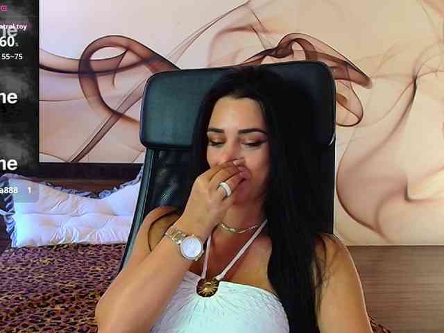NaomiScarlett webcam