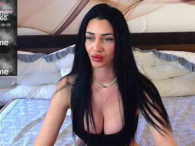 NaomiScarlett webcam