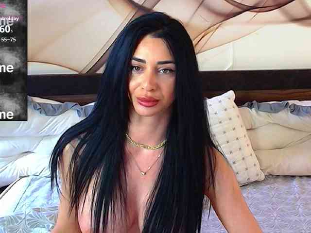 NaomiScarlett webcam