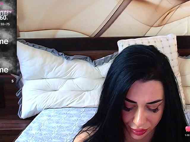 NaomiScarlett webcam