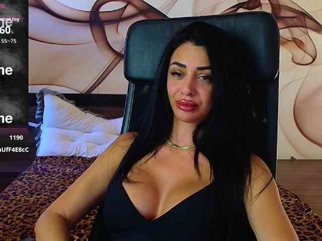 NaomiScarlett webcam
