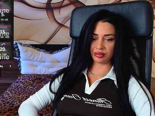 NaomiScarlett webcam