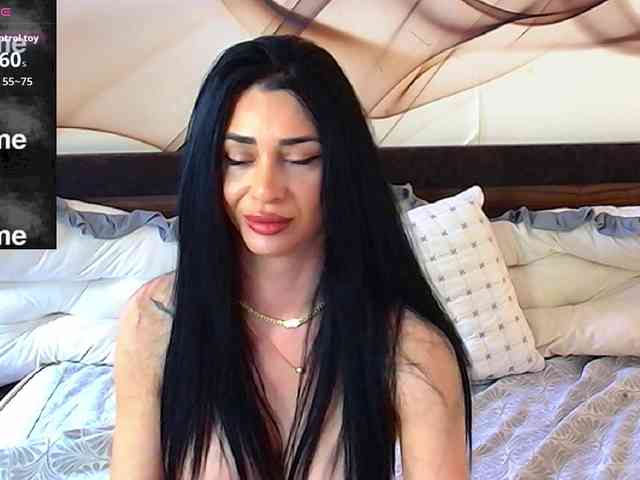NaomiScarlett webcam