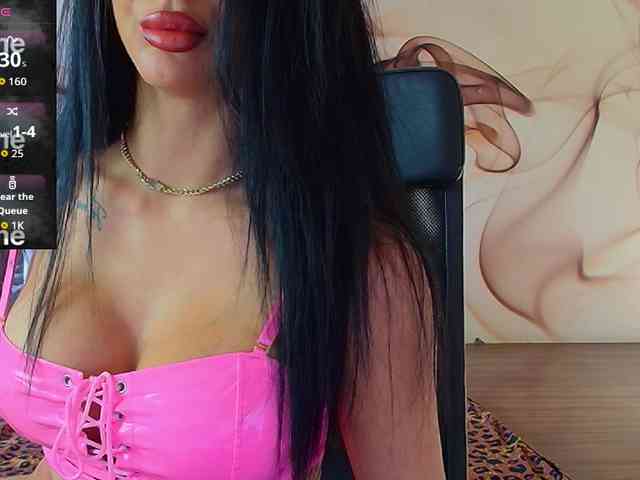 NaomiScarlett webcam