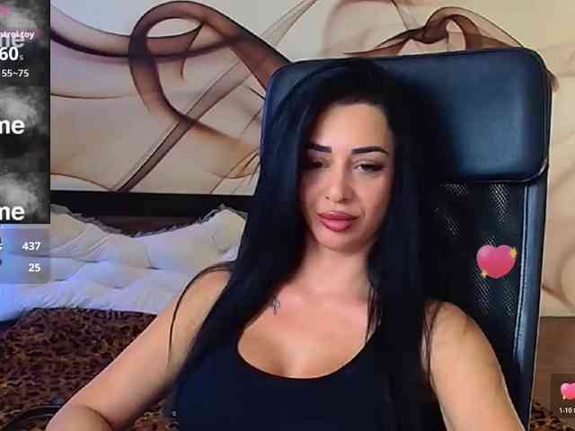 NaomiScarlett webcam