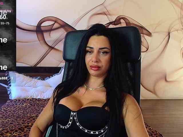 NaomiScarlett webcam