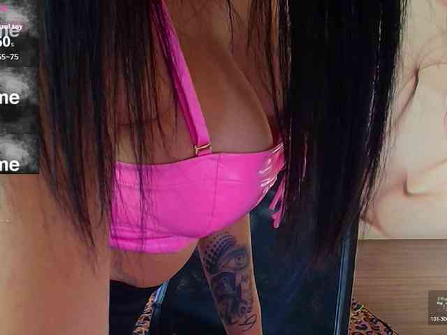 NaomiScarlett webcam