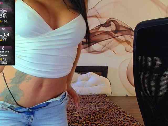 NaomiScarlett webcam