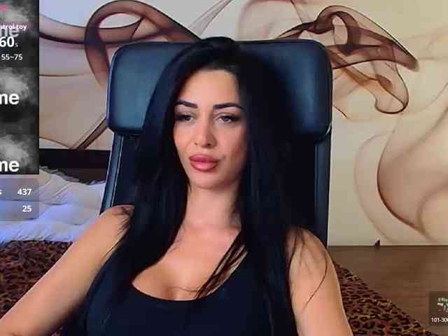NaomiScarlett webcam