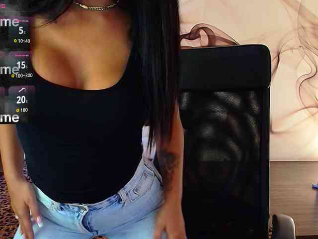 NaomiScarlett webcam