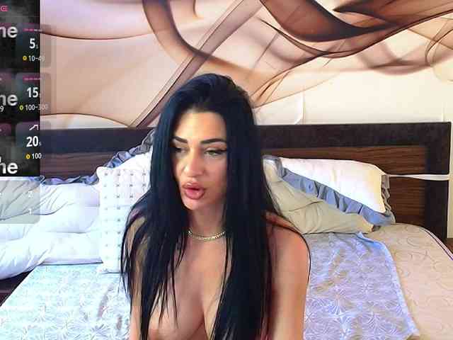 NaomiScarlett webcam