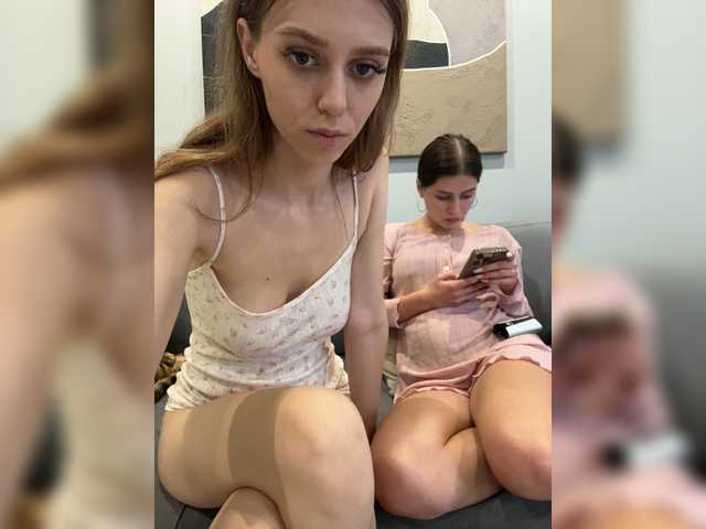 VibroMashulkaDashulka live cam on BongaCams