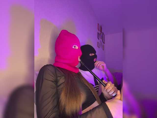 DiMax20's BongaCams show and profile