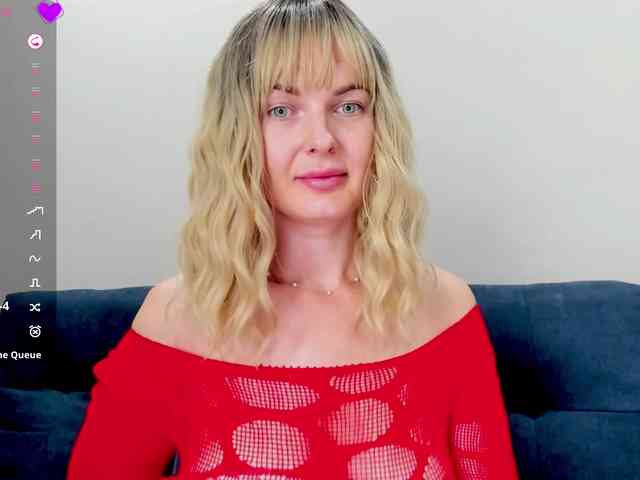 PaulaKiss webcam