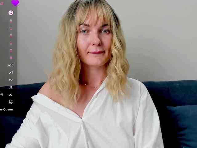 PaulaKiss webcam