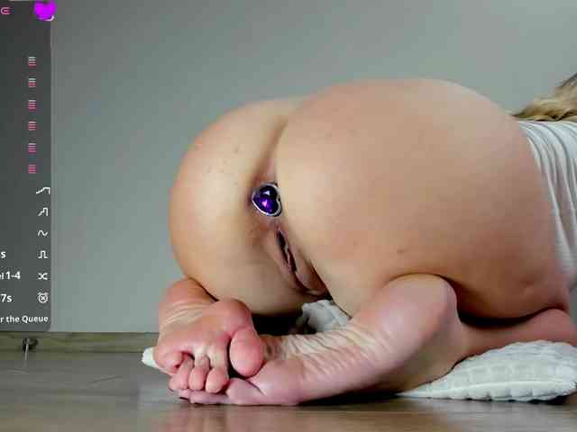 PaulaKiss webcam
