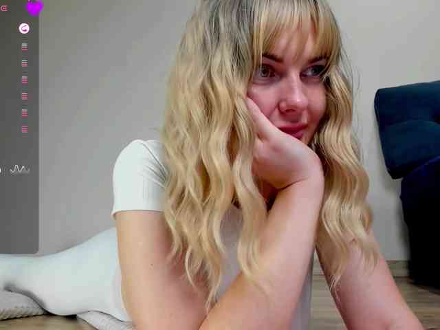 PaulaKiss webcam