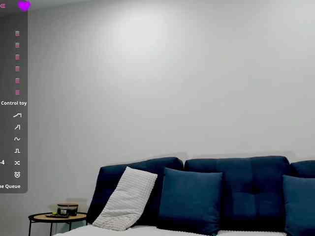 PaulaKiss webcam