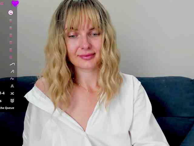 PaulaKiss webcam