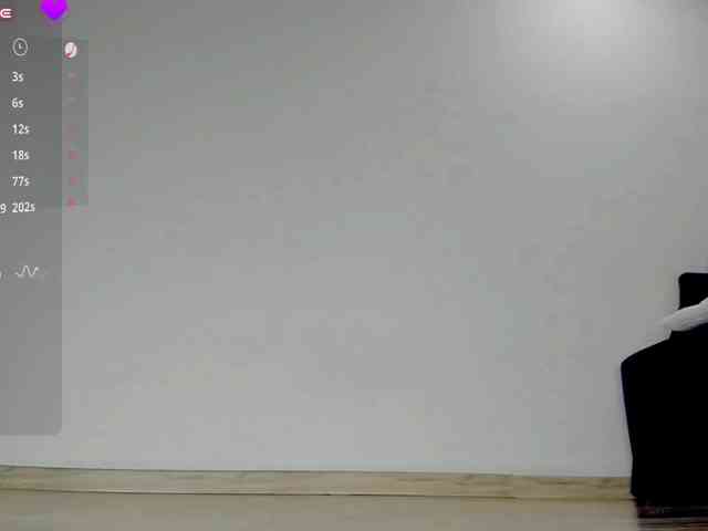 PaulaKiss webcam