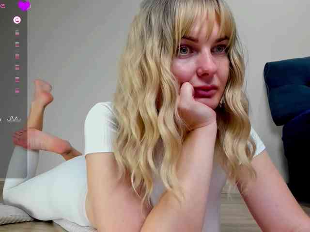 PaulaKiss webcam