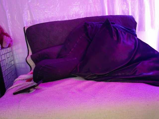 Midnightrose11 live cam on BongaCams