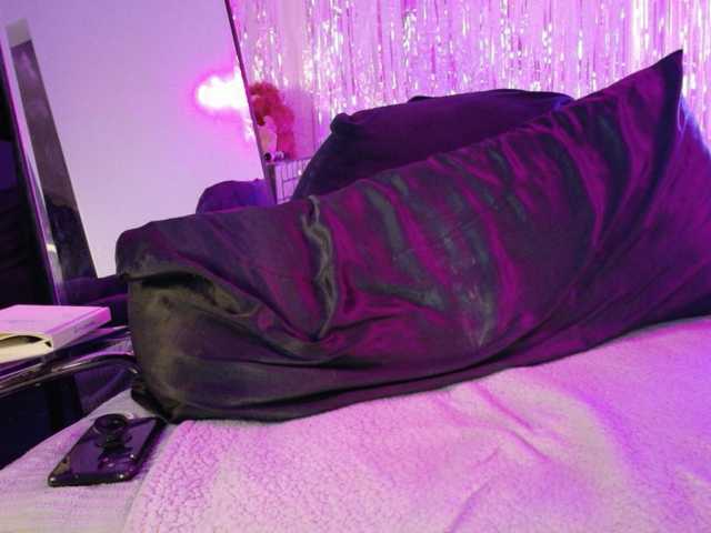 Midnightrose11 live webcam show