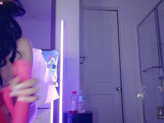 Midnightrose11 live cam on BongaCams