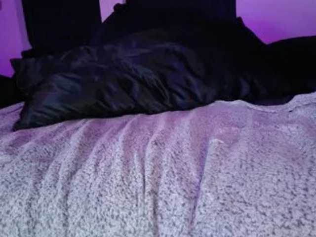 Midnightrose11 live cam on BongaCams
