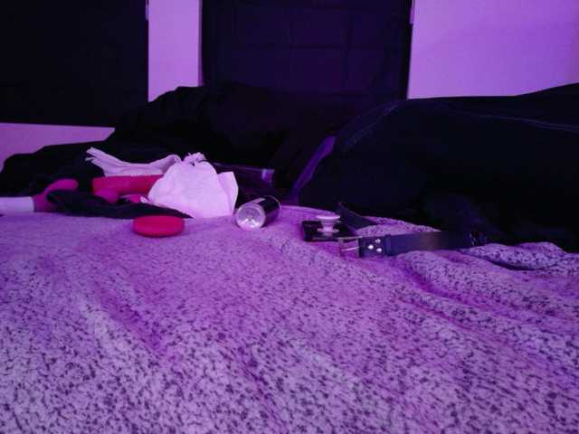 Midnightrose11's BongaCams show and profile