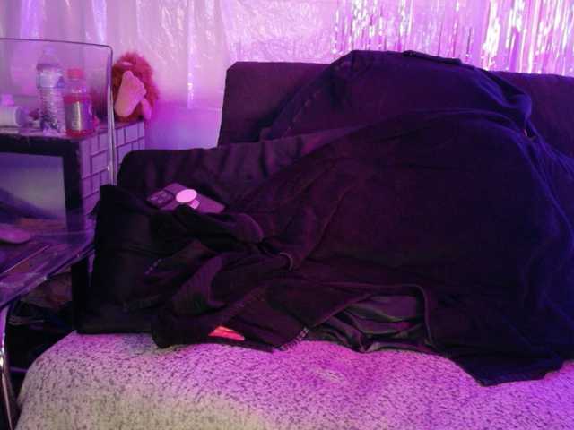 Midnightrose11 live webcam show