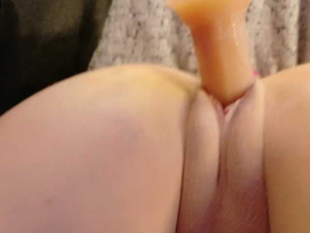 Midnightrose11, live now on BongaCams