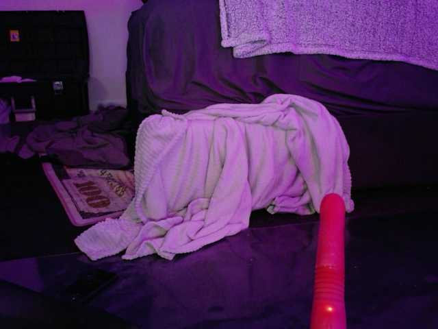 Midnightrose11's BongaCams show and profile