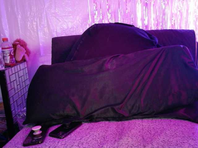 Midnightrose11 live cam on BongaCams