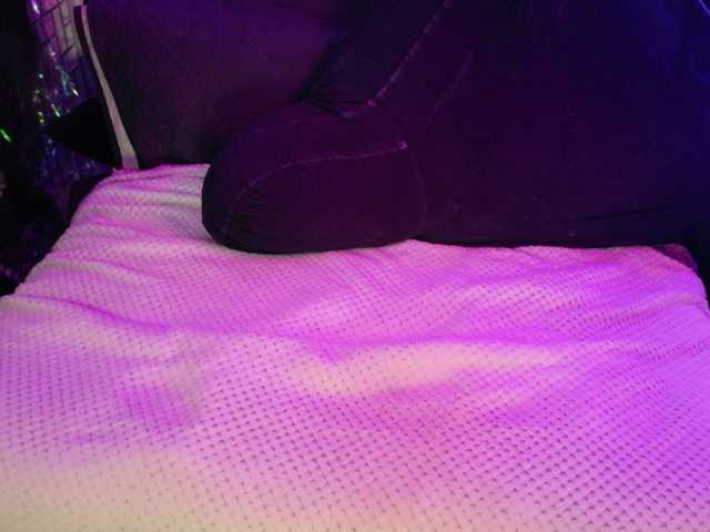 Midnightrose11's BongaCams show and profile