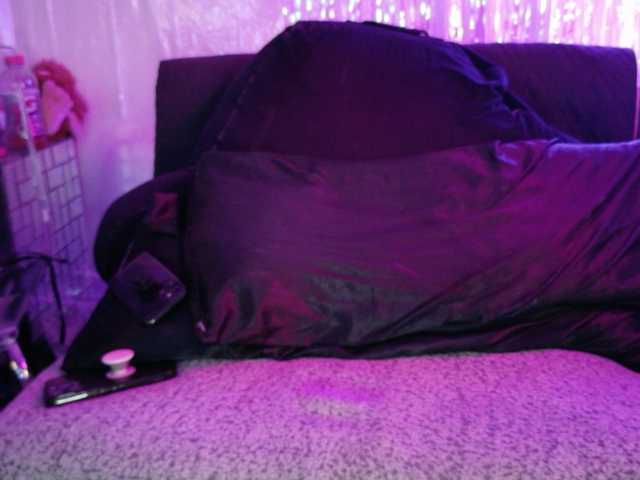 Midnightrose11 live cam on BongaCams