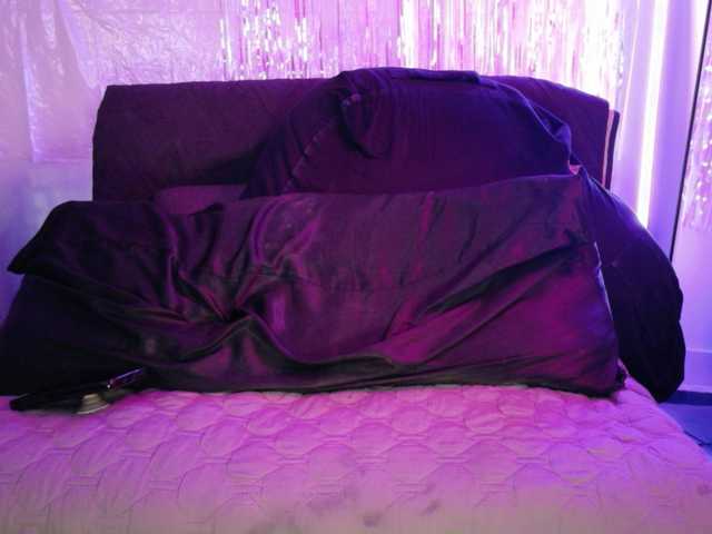 Midnightrose11 live webcam show