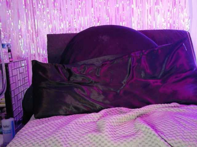 Midnightrose11 live cam on BongaCams