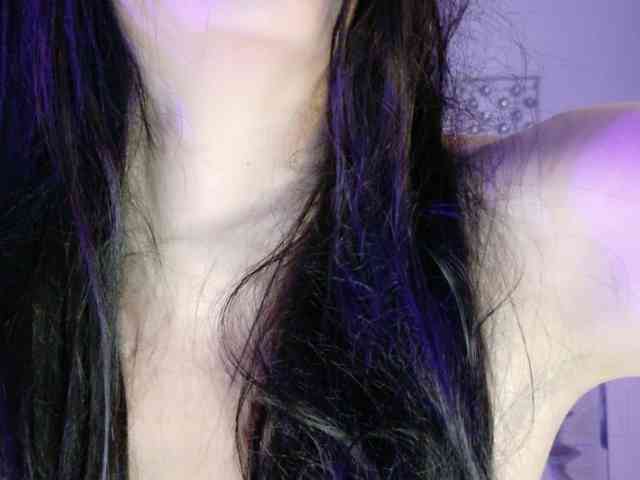 Midnightrose11 webcam