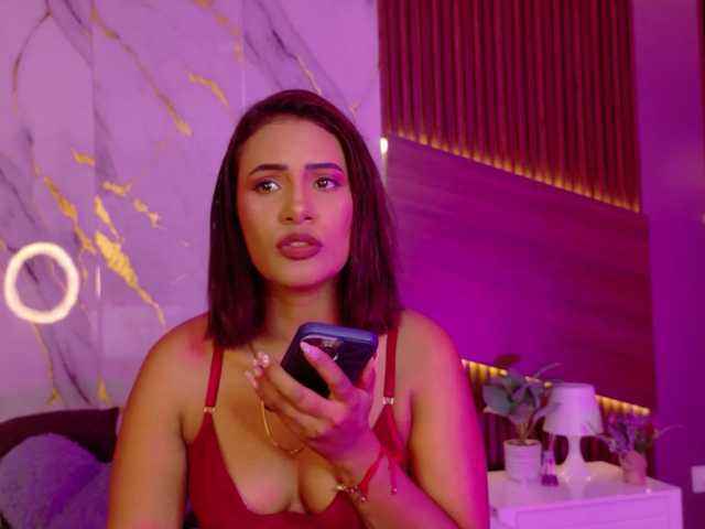 DollyBrowncc, en directo ahora en BongaCams