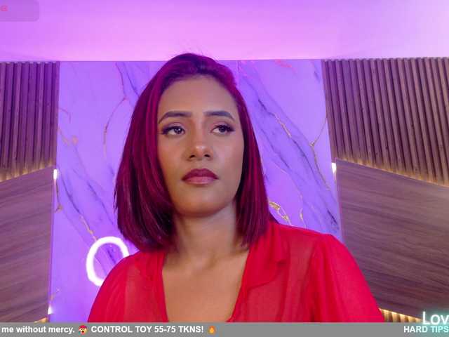 le modèle DollyBrowncc est en webcam porno dans un show sur le site bongacams, il possède les tags suivants: Latino/Hispanic,Redhead,Trimmed