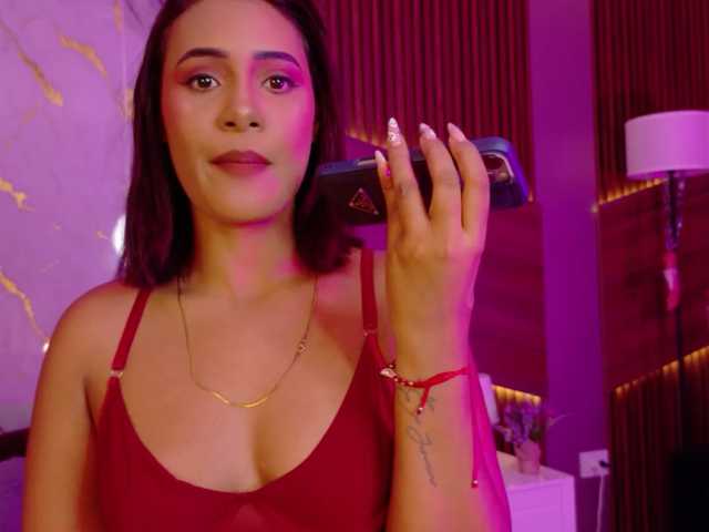 DollyBrowncc, en directo ahora en BongaCams