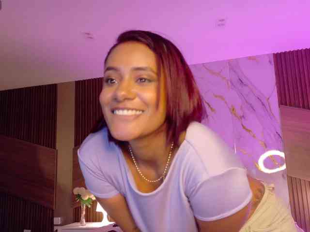 DollyBrowncc webcam