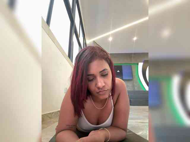 DollyBrowncc webcam