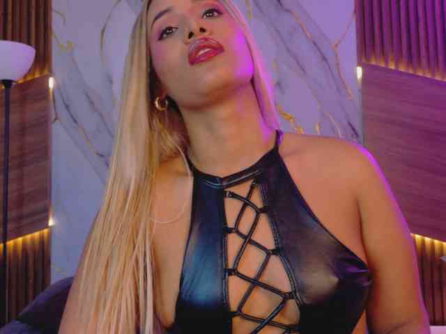 DollyBrowncc