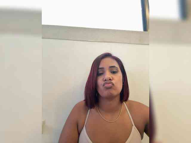 DollyBrowncc webcam