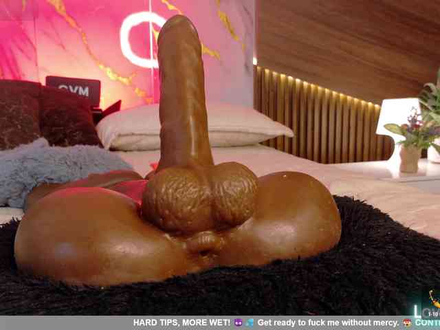 DollyBrowncc webcam