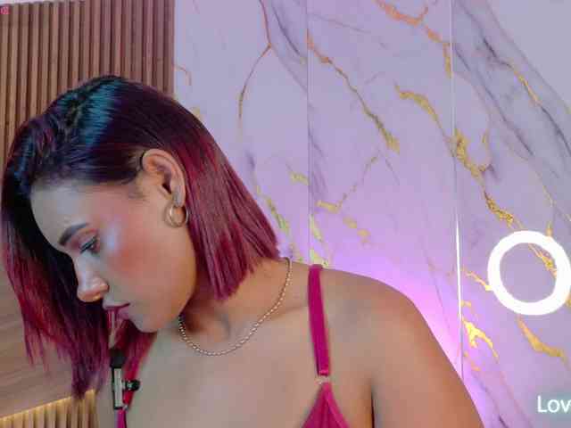 DollyBrowncc webcam
